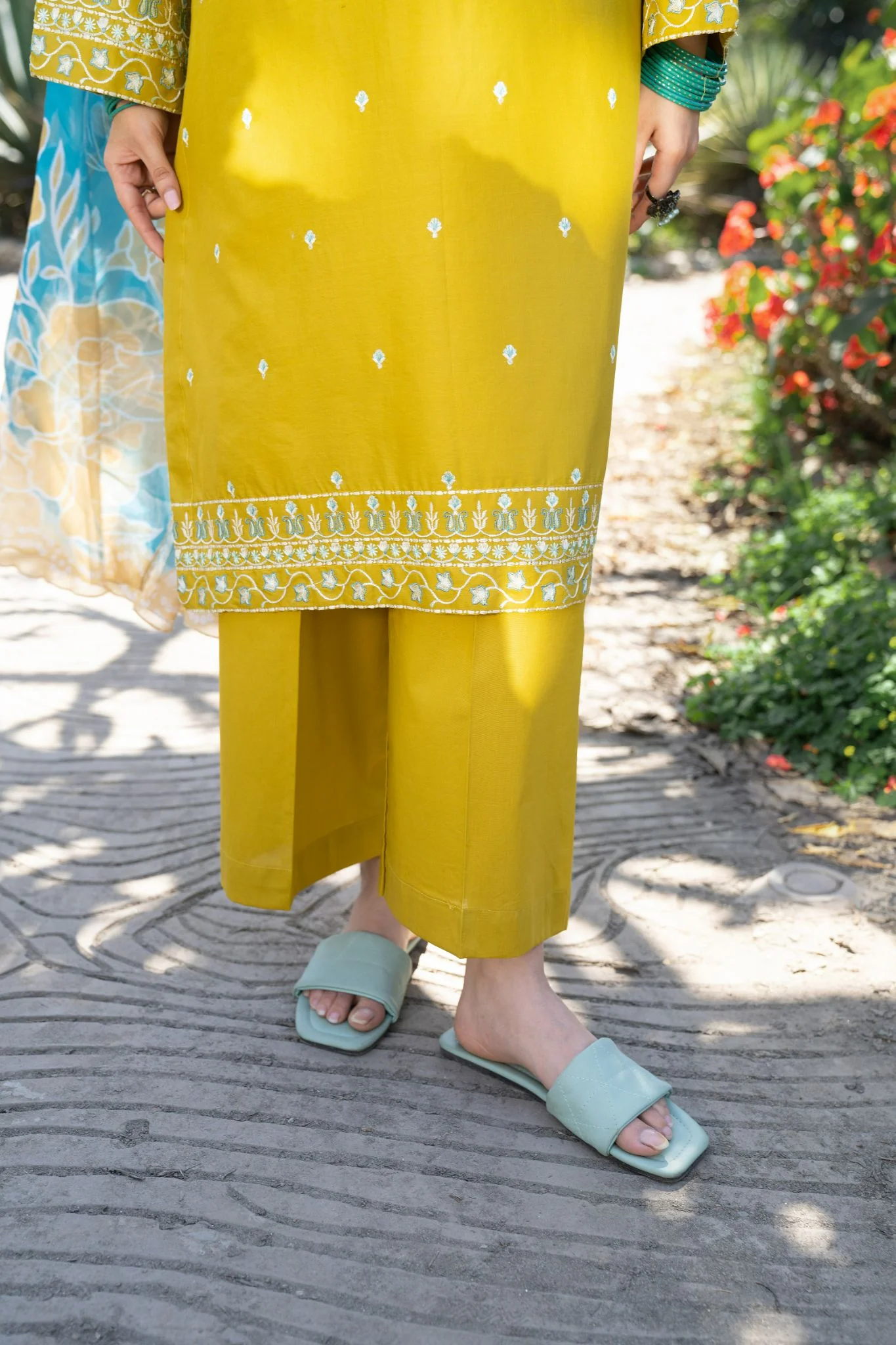 Golden Glow - Image 10